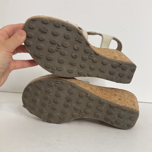Fly London Shoes Womens 38 7.5 8 Cream Beige Leather Cork Wedge Platform Sandals - Picture 10 of 13